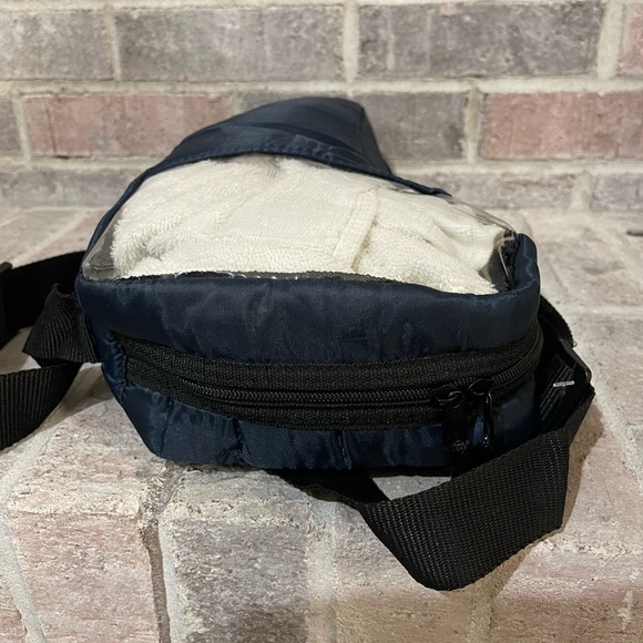 SLING bag - Picture 7 of 9